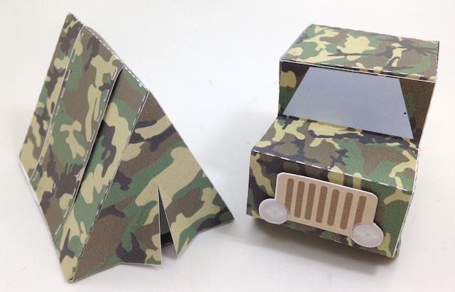 Barraca e Jipe Camuflados