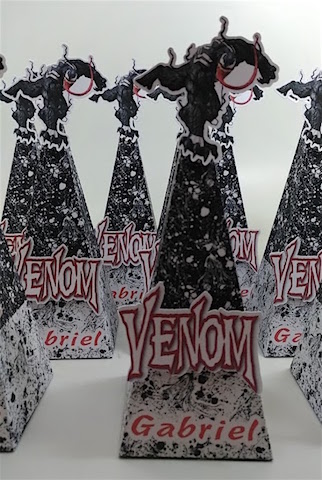 Caixa Pirâmide Venom